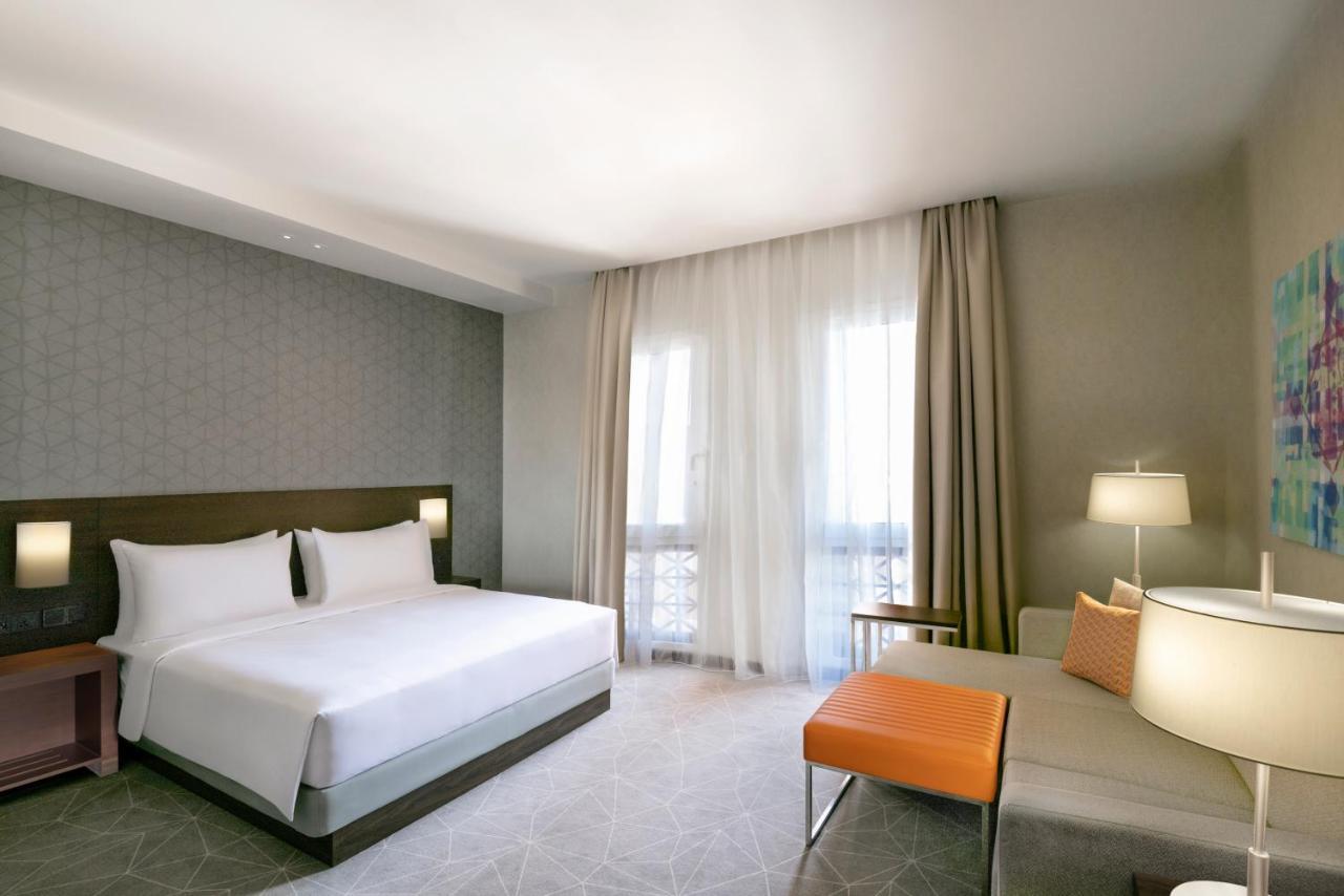 Hyatt Place Dubai Wasl District Residences ภายนอก รูปภาพ