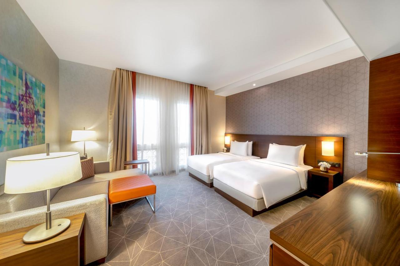 Hyatt Place Dubai Wasl District Residences ภายนอก รูปภาพ