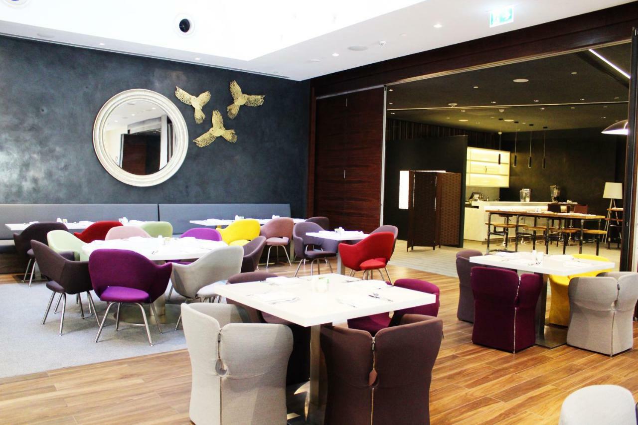 Hyatt Place Dubai Wasl District Residences ภายนอก รูปภาพ