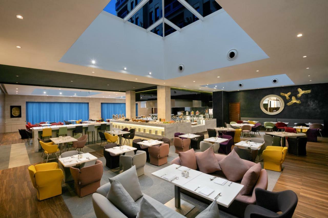 Hyatt Place Dubai Wasl District Residences ภายนอก รูปภาพ